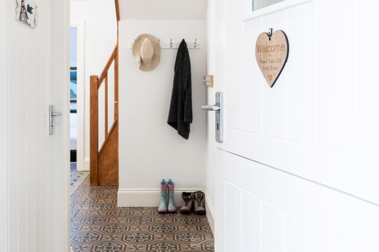 Finest Retreats - Lighthouse Cottage Rampside Buitenkant foto